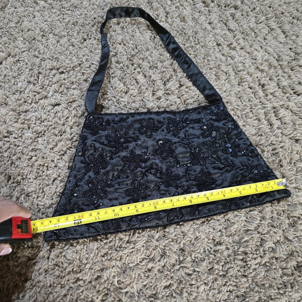 Elegant Black Floral Women's Bag,  Beaded Sequin Hand Bag. Black, Satin. - Picture 7 of 9